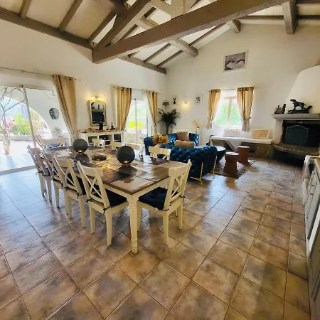 Chez Brice&lova Addolobrig