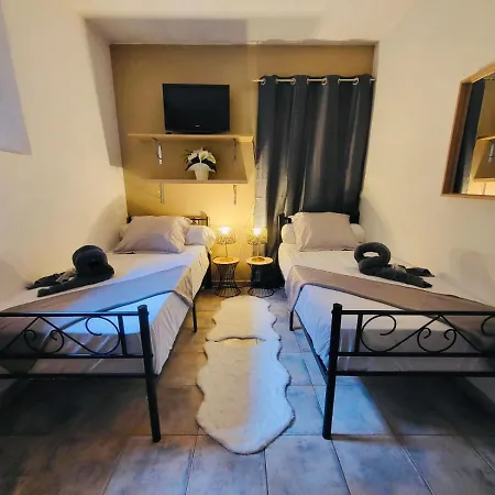 Chez Brice&lova Addolobrig *