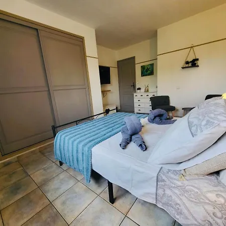 Chez Brice&lova Addolobrig Villa
