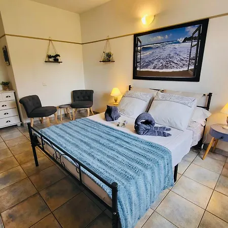Chez Brice&lova Addolobrig Villa *